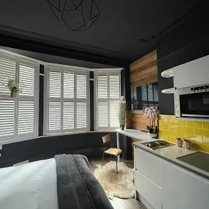 Salt Life Apartment